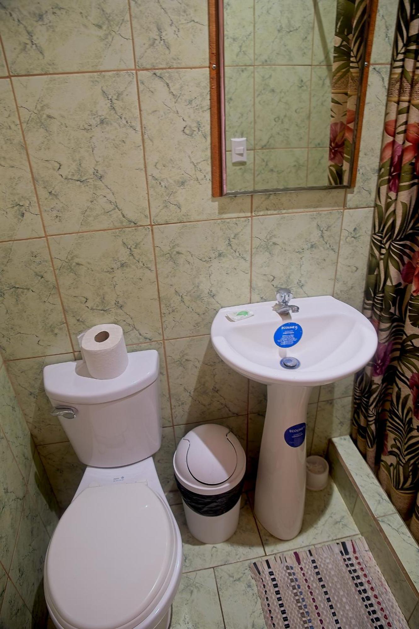 Mar Caribe Pv Otel Puerto Viejo de Talamanca Dış mekan fotoğraf