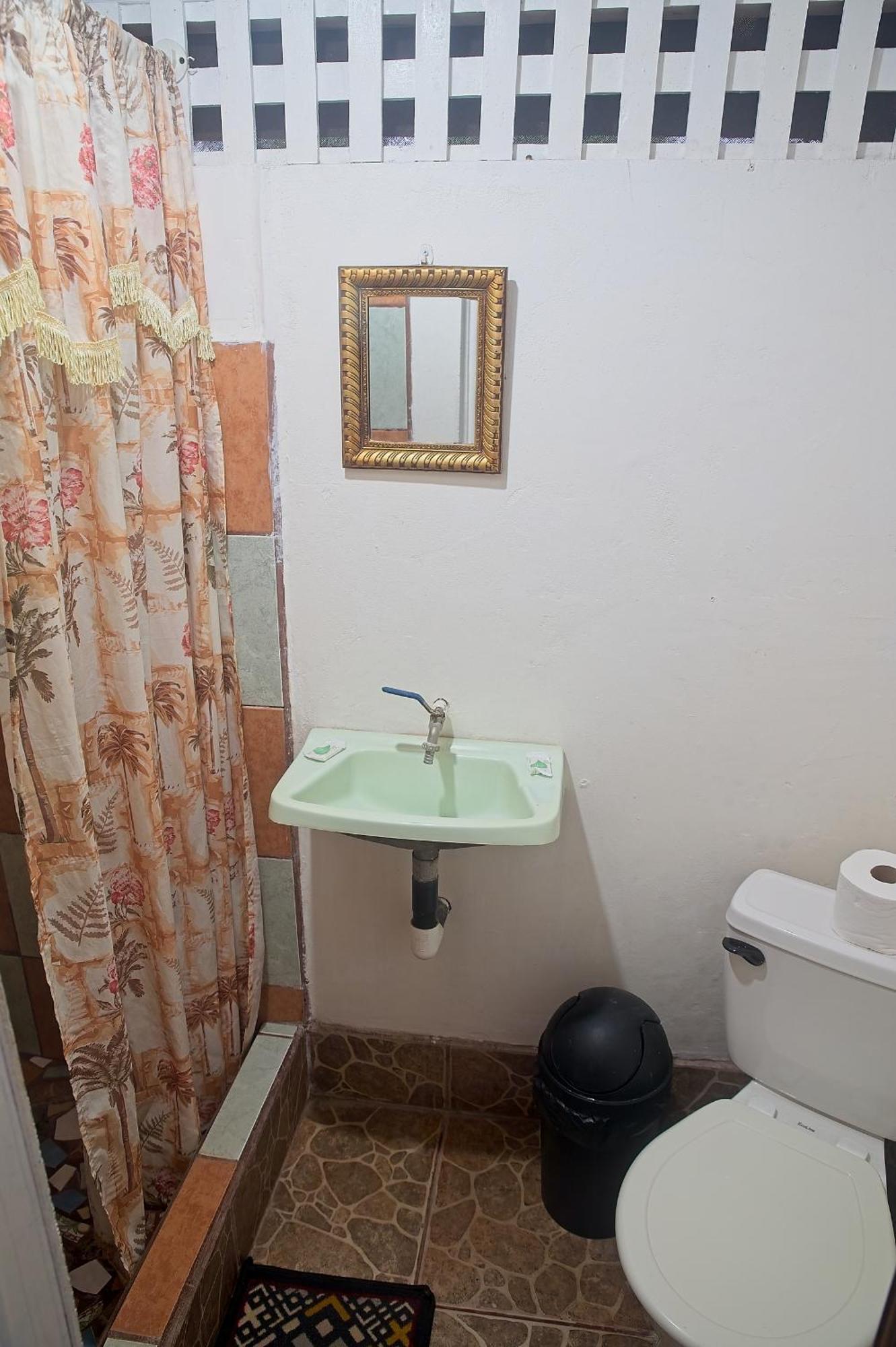 Mar Caribe Pv Otel Puerto Viejo de Talamanca Dış mekan fotoğraf